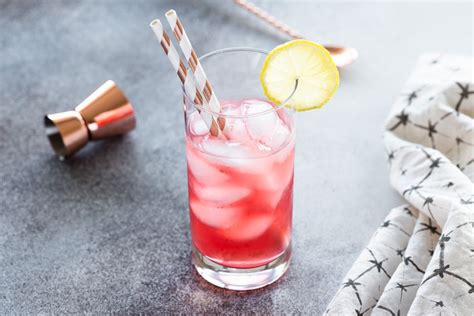 enjoy-the-refreshing-long-beach-tea-cocktail image