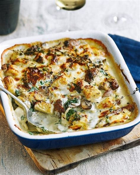 baked-gnocchi-with-cream-mushrooms-and-blue-cheese image