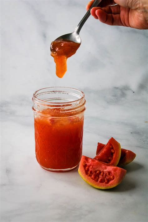 guava-jam-recipe-keeping-it-relle image
