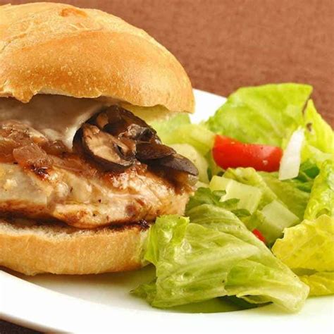 grilled-chicken-marsala-sandwich image