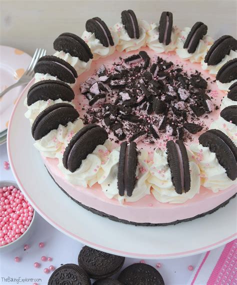 strawberry-oreo-cheesecake-no-bake-the-baking image