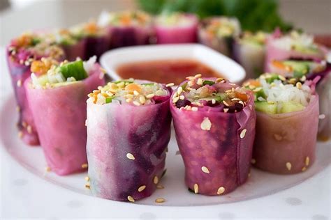 vegetable-rice-paper-rolls-two-kooks-in-the-kitchen image