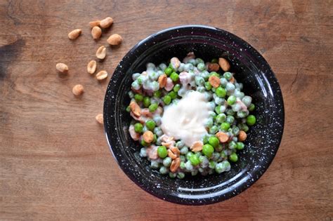 pea-and-peanut-salad-vintage-recipe-apron-free-cooking image