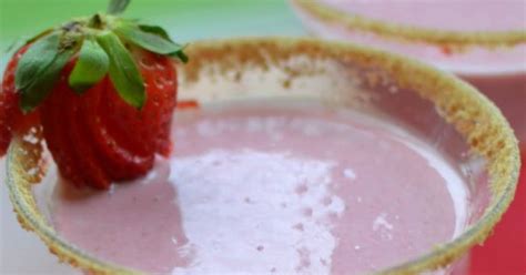 10-best-strawberry-cheesecake-drink-alcohol-recipes-yummly image