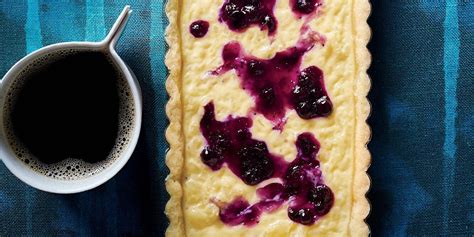 30-heavenly-desserts-to-make-with-a-can-of image