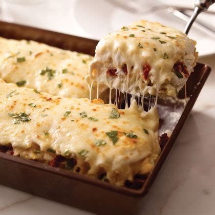 creamy-white-chicken-artichoke-lasagna image