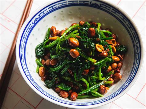 chinese-spinach-and-peanut-salad-recipe-serious-eats image