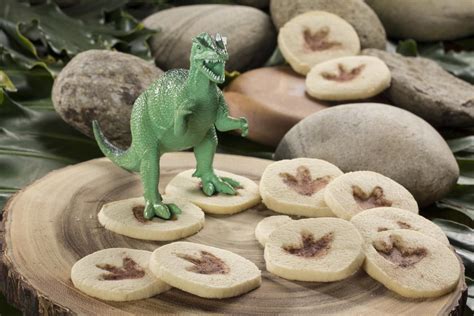 fossil-cookies-mrfoodcom image