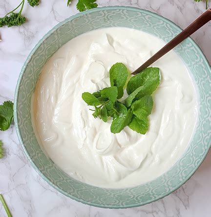 ayurvedic-cooking-yogurt-and-mint-cucumber-raita image
