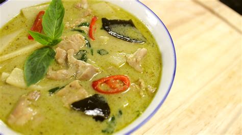 duck-legs-in-green-curry-recipe-recipesnet image