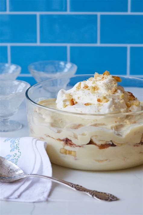 10-minute-microwave-banana-pudding image