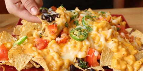 recipe-for-nachos-with-mac-n-cheese-insider image