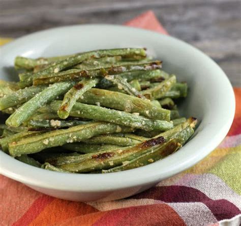 roasted-parmesan-green-beans-words-of-deliciousness image