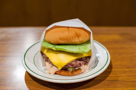 the-21-essential-hamburgers-of-america-eater image