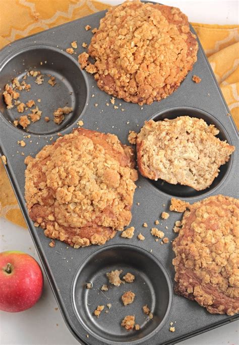 apple-crisp-muffins-and-they-cooked-happily-ever image