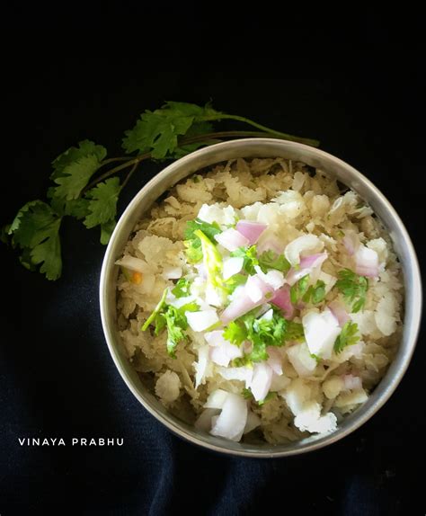onion-poha-chutneyonion-flavoured-flattened-rice image