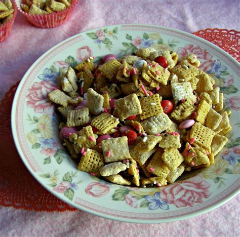 easy-valentines-day-recipe-for-kids-valentine-chex-mix image