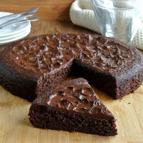 decadent-vegan-chocolate-torte-recipe-vegan-in-the image