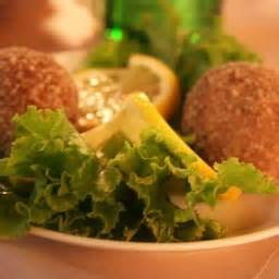 armenaian-kufta-stuffed-meat-balls-bigovencom image