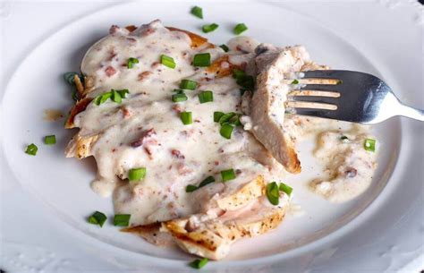 delicious-chicken-breasts-with-cheese-sauce image