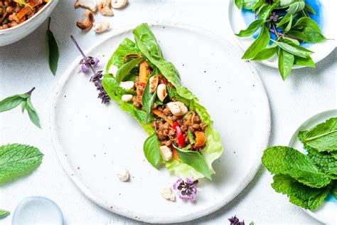 vegetarian-thai-lettuce-wraps-with-lentils-mrs image