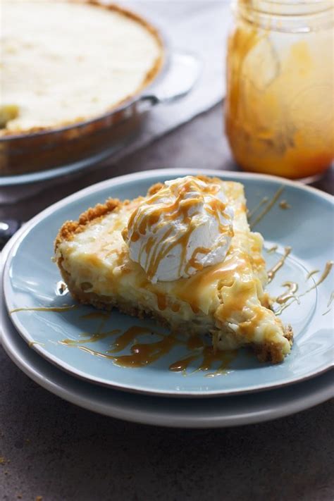 caramelized-pineapple-coconut-cream-pie-cooking image