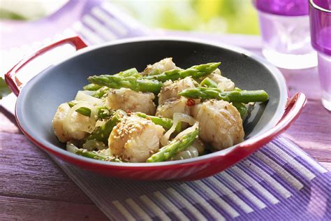 recipe-for-easy-sauted-scallops-with-asparagus-the image