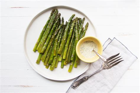 roasted-asparagus-with-mustard-oregano-sauce-the image