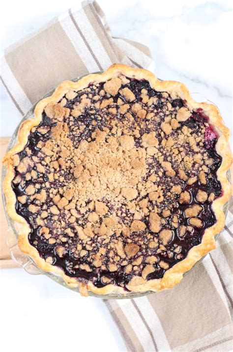blueberry-crumble-pie-homemade-pie-crust-a image