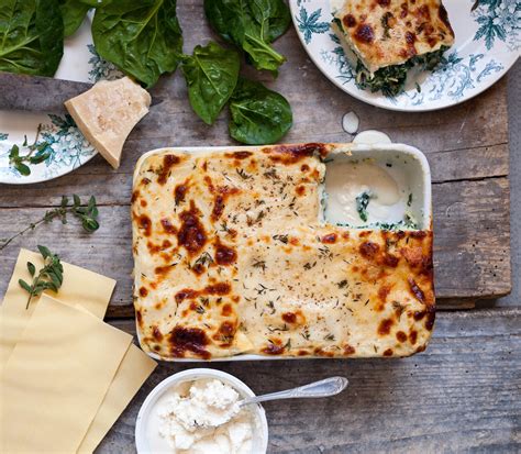 comfort-food-classic-spinach-and-ricotta-lasagne image