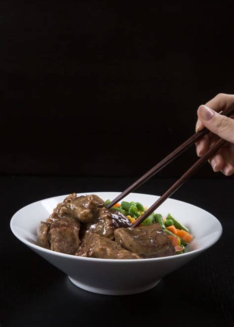 instant-pot-hk-garlic-beef-rice-bowl-pot-in-pot-amy image