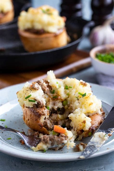 stuffed-yorkshire-pudding-with-guinness-shepherds-pie image