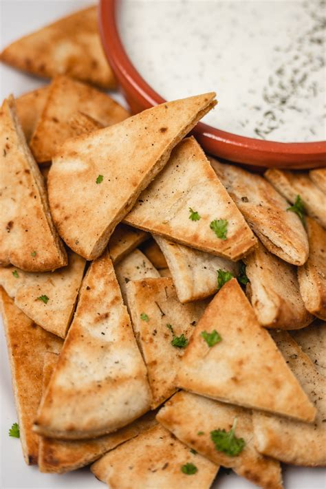 quick-and-easy-homemade-pita-chips image