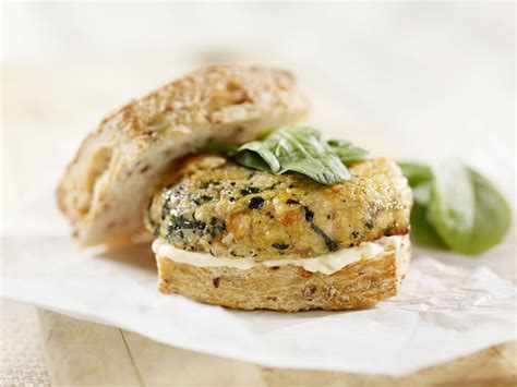 grilled-crab-cakes image