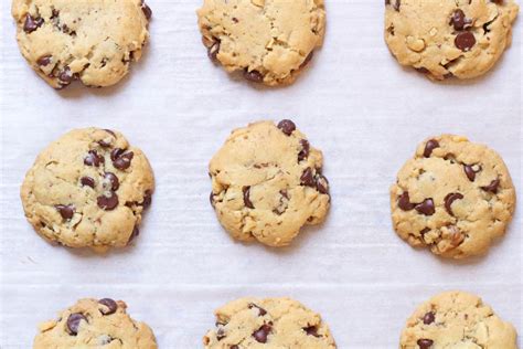 ultimate-vegan-chocolate-chip-cookies-the-mostly image