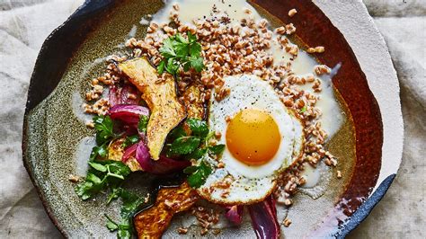 this-roasted-squash-recipe-is-the-ultimate-vegetarian image
