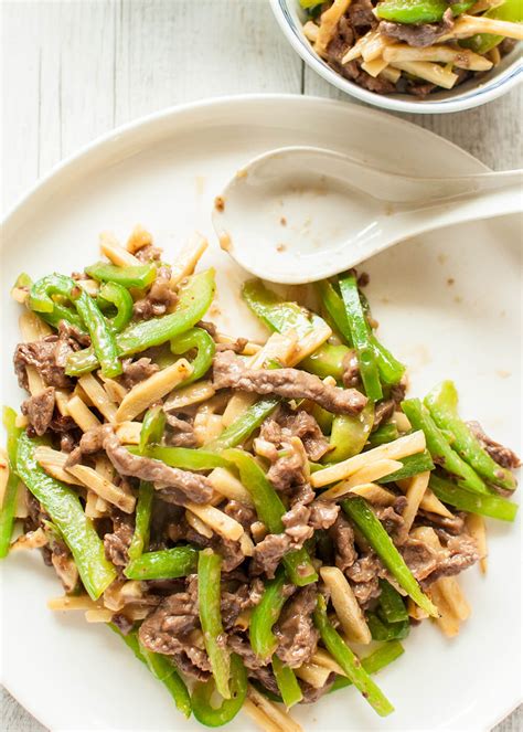 chinjao-rosu-japanese-stir-fry-with-beef-and-bamboo image