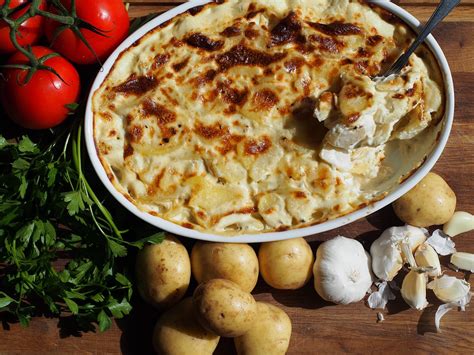 recipe-swedish-salmon-potato-casserole-swedes image