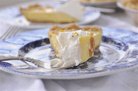 sunshine-orange-pie-is-a-taste-of-sunshine-in-your-mouth image