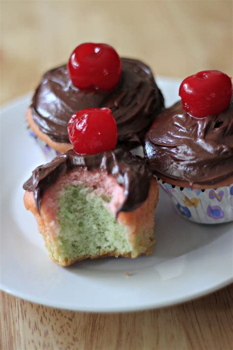 national-spumoni-day-spumoni-cupcakes-the-foodie-patootie image