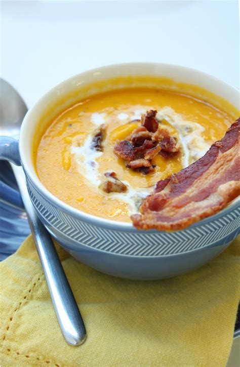 how-to-make-velvety-pumpkin-soup-with-blue-cheese-and-bacon image