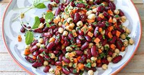 10-best-red-kidney-bean-and-chickpea-salad image