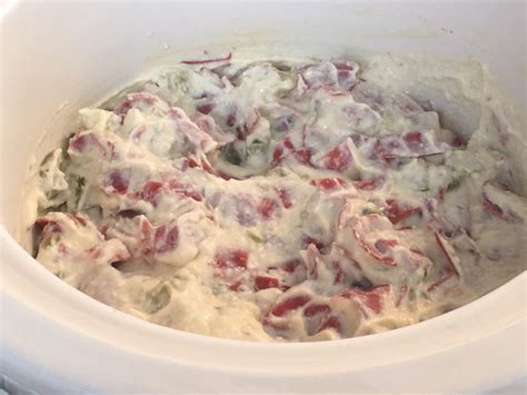 crockpot-creamy-chipped-beef-dip-taste-and-review image