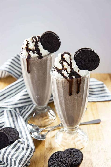 oreo-milkshake-recipe-the-salty-marshmallow image