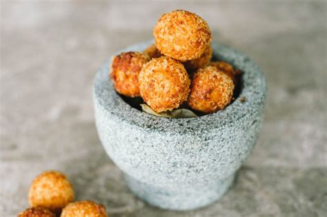 fried-cheese-balls-recipe-tasty-arbuz image
