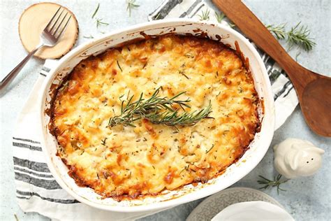 easy-rosemary-macaroni-and-cheese-kitchen-divas image