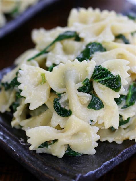 simple-creamy-farfalle-pasta-with-spinach-the-fed image
