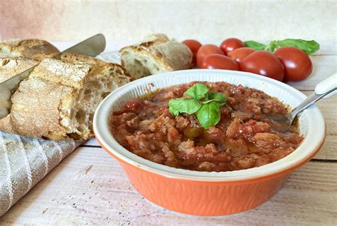 pappa-al-pomodoro-recipe-tuscan-tomato-bread-soup image