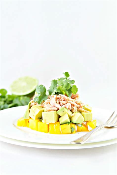mango-avocado-tuna-stacks-bell-alimento image