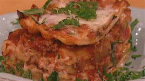 mile-high-lasagna-recipe-rachael-ray-show image
